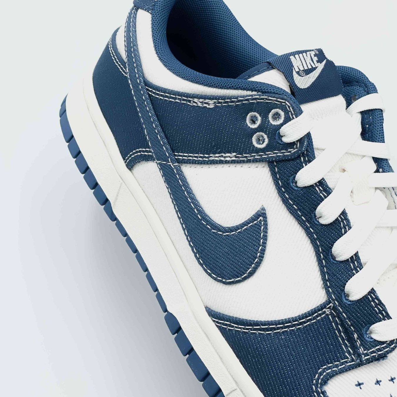 Nike Scarpe da uomo: Nike Dunk Low Light Industrial Blue Sashiko EU 44.5 – Nuovo e nell'imballaggio originale da Erlinsbach venduto da sasneakers 3