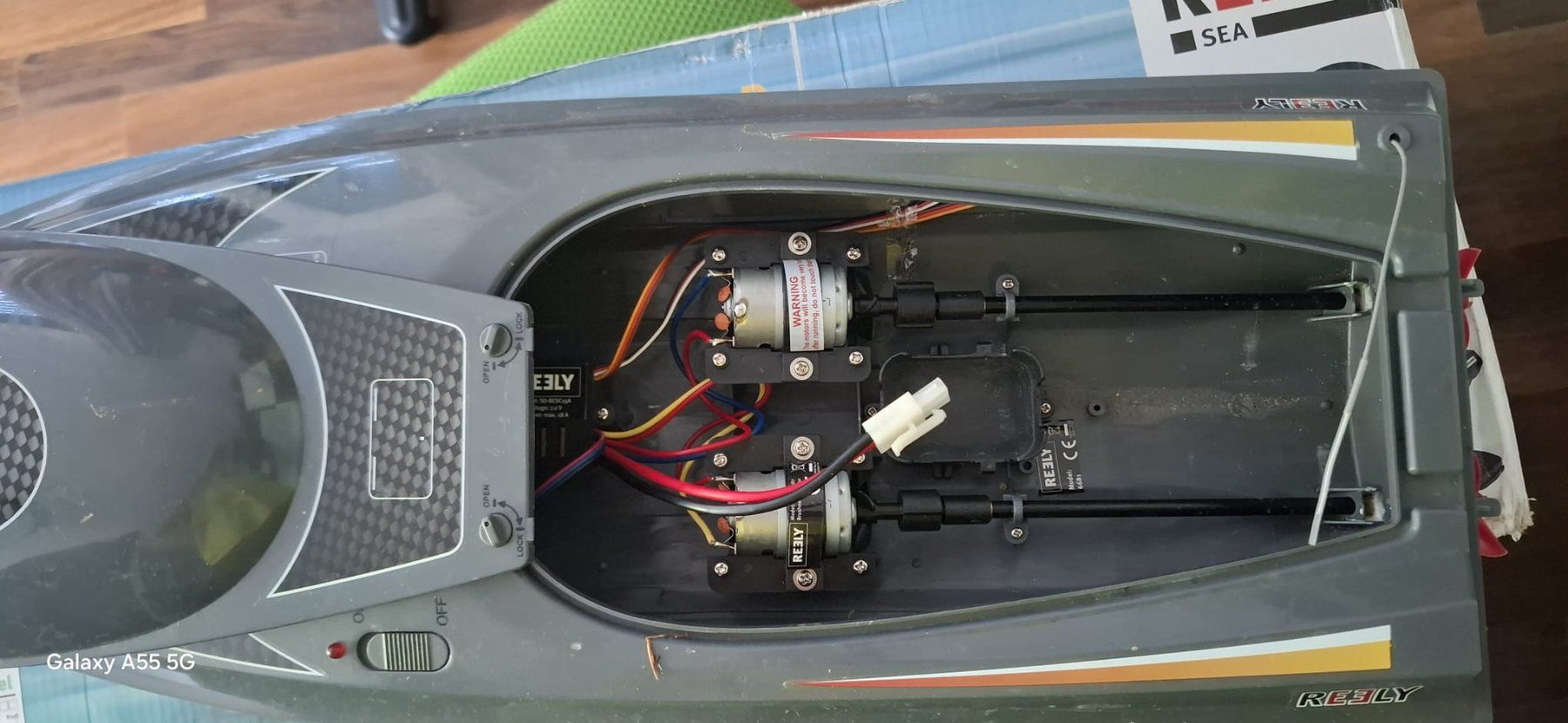 Modellismo RC: Ferngesteuertes Boot – Usato da Uster venduto da Adeline_123 2