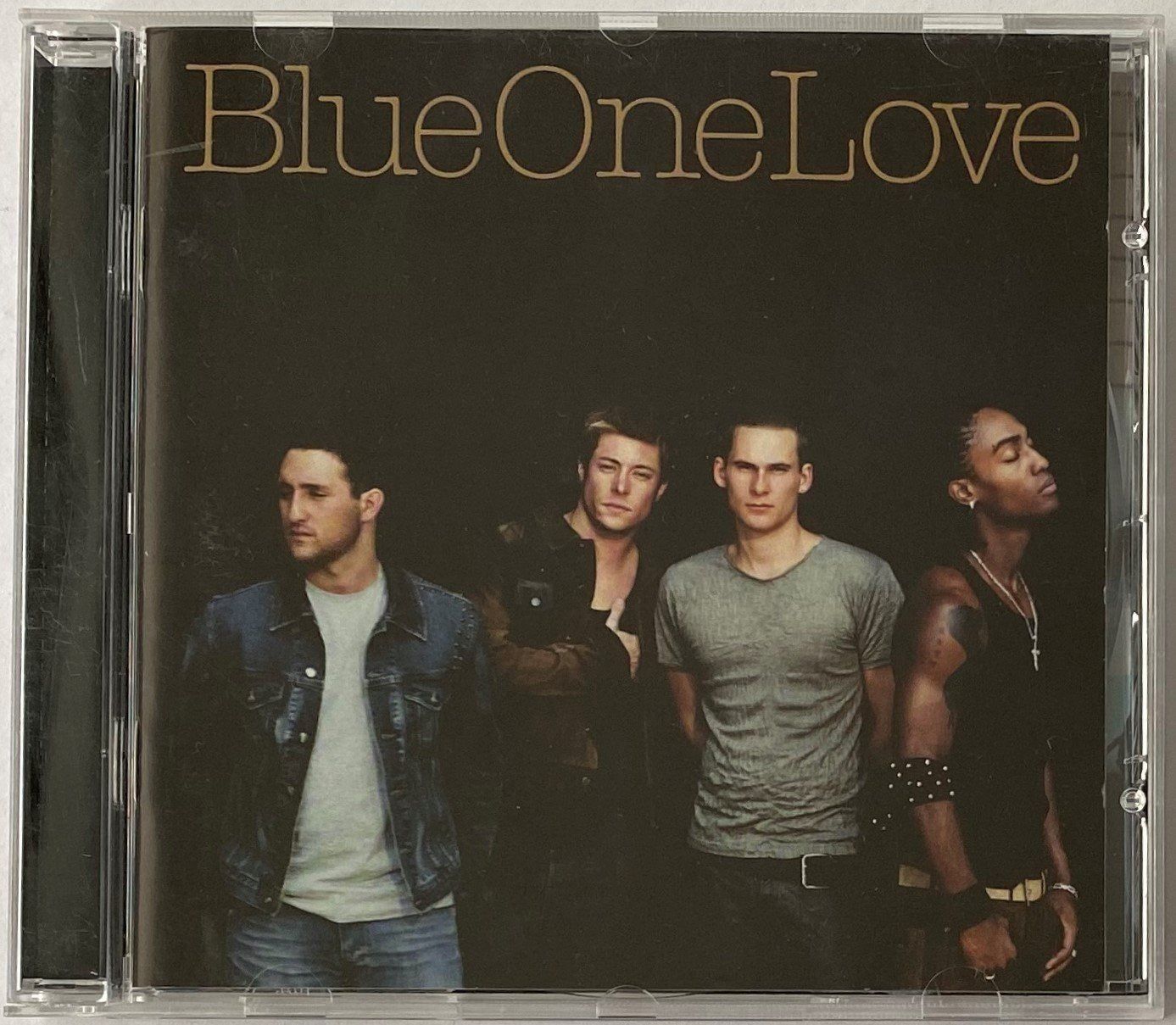 CD: Blue, One Love (Versandkostenfrei) – Usato da Flums venduto da Asquillo