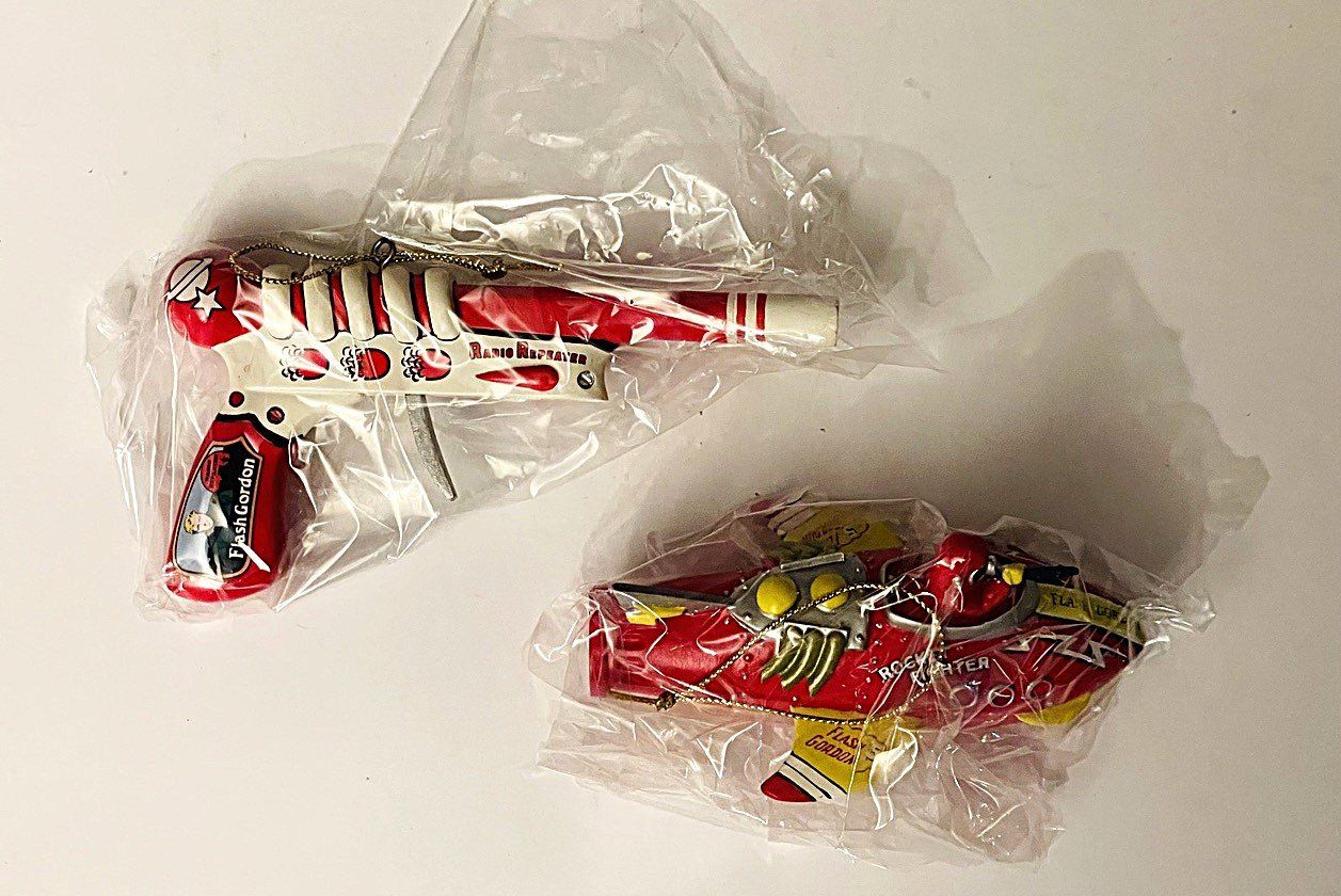 Tutte le decorazioni: Flash Gordon Weihnachtsbaumschmuck, 2er Set, Neu! – Nuovo (secondo la descrizione) da Duggingen venduto da nad_6yzh 3