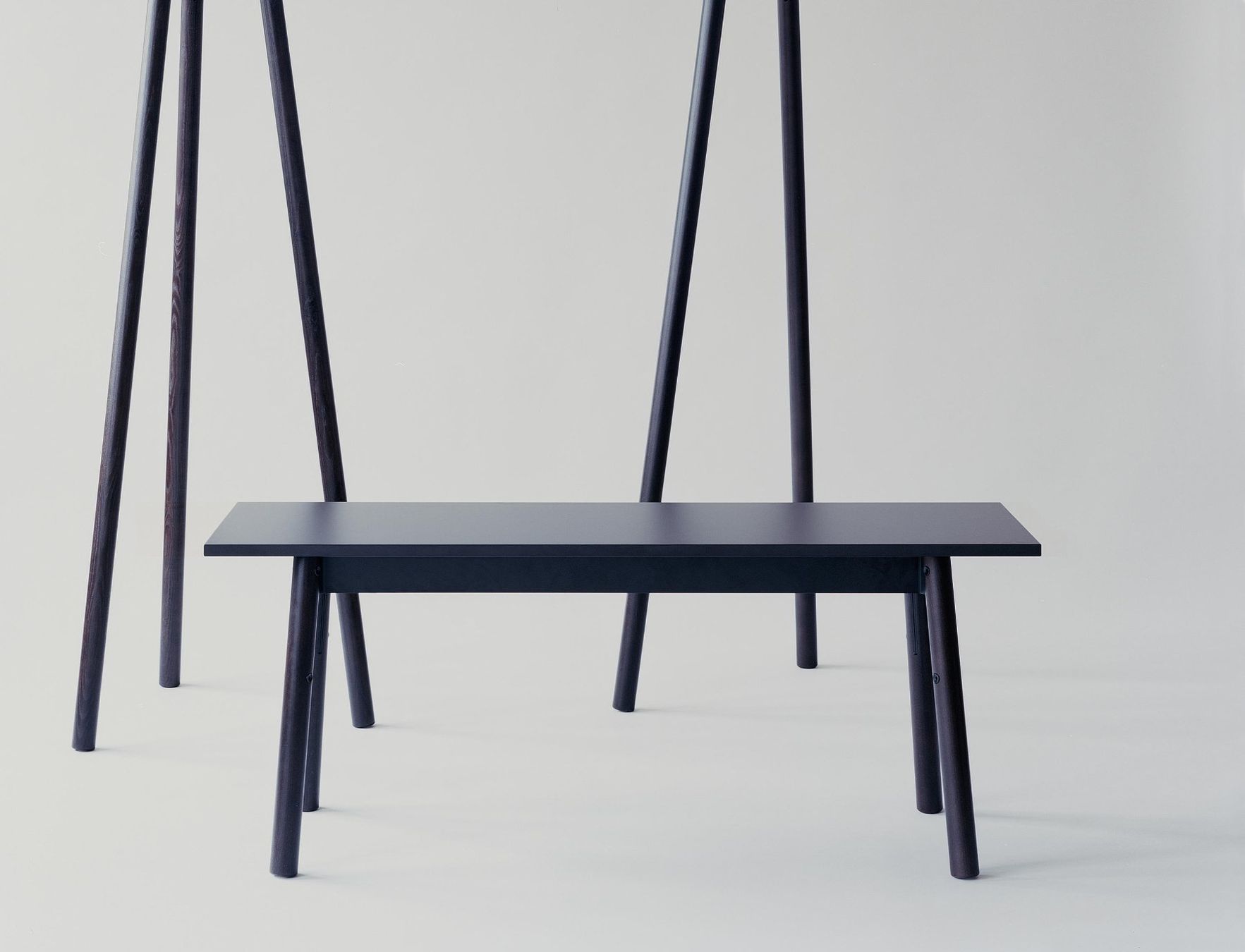 Artek Panchine: Artek Kiila Bench – Usato da Grandvaux venduto da Larocheturpin 2