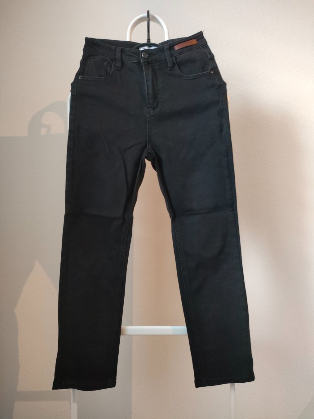 Jeans: Wunderschöne Straight Jeans schwarz – Nuovo (secondo la descrizione) da Dietikon venduto da MJ_Sporting