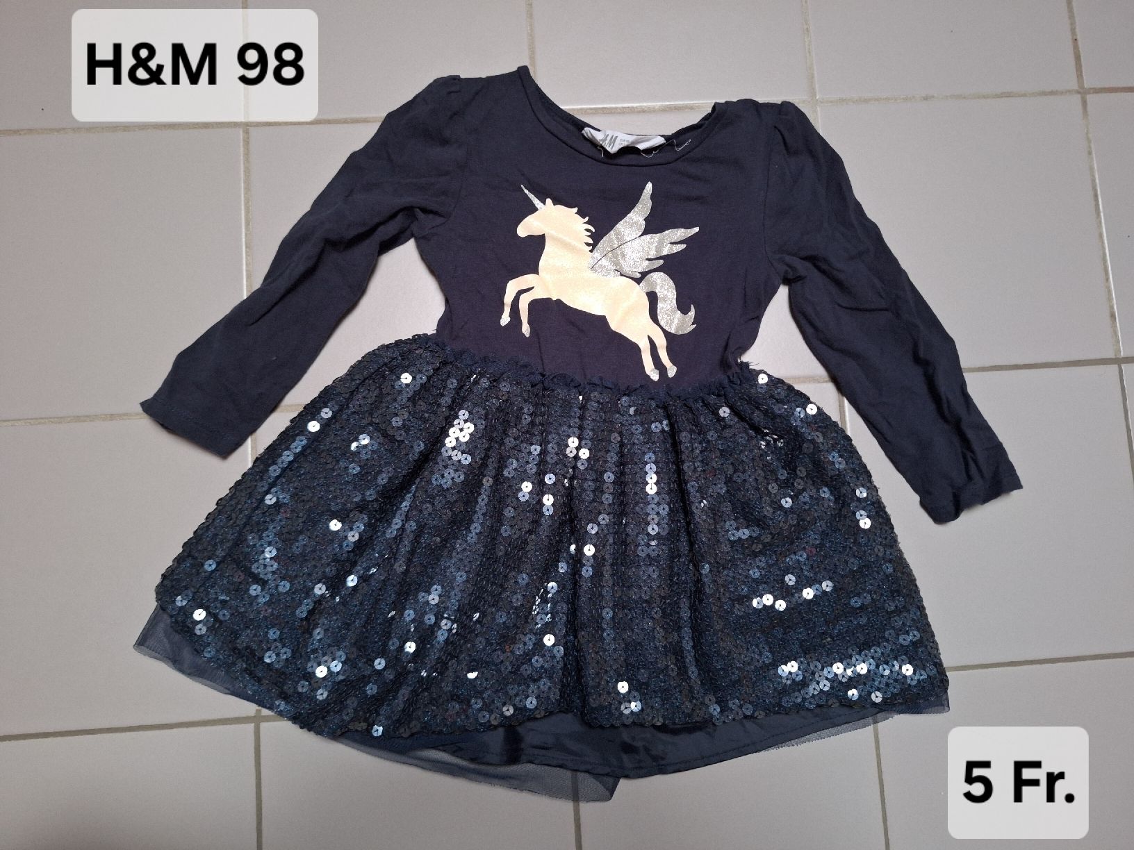 H&M Vestiti & Gonne: Kleid von H&M 98 – Usato da Sissach venduto da Nothing123