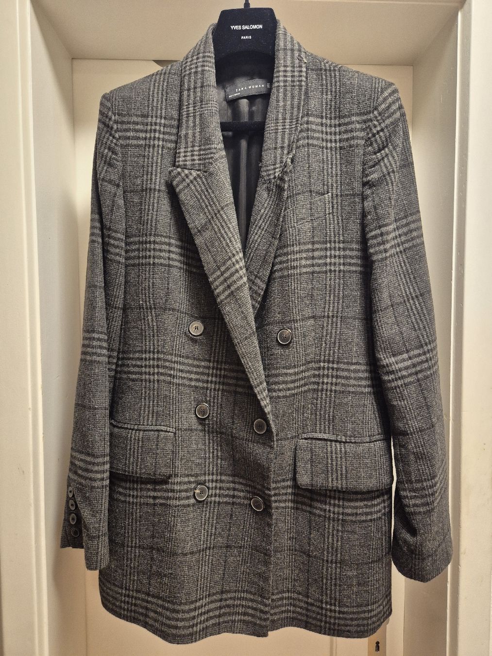 Zara Giacche: Zara blazer supercool – Usato da Luzern venduto da jen_9s9n