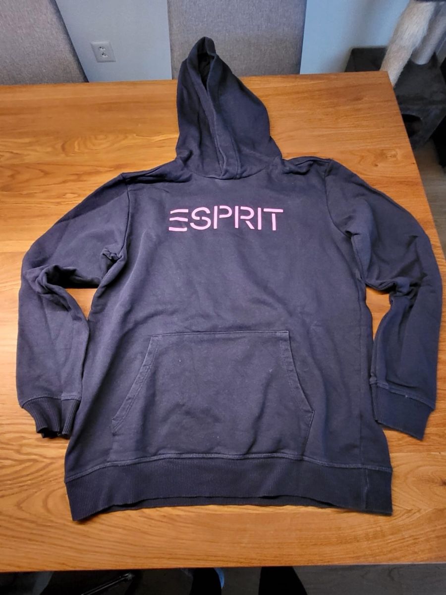 Esprit Maglioni & Felpe: Kapuzenpullover Esprit Grösse XL mit Schriftzug – Usato da Arnegg venduto da Michirech