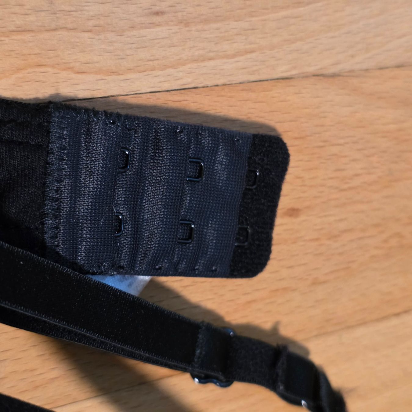Altra biancheria intima: Schwarzer BH 85A basic getragen – Usato da Wald ZH venduto da CapLux 6