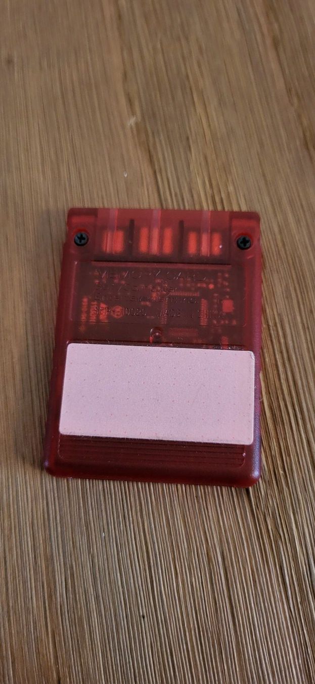 Sony Memory unit & Memory card: Original Playstation 2 Memory Card Translucend Red – Usato da Münsingen venduto da DigitaleSpielecke 1