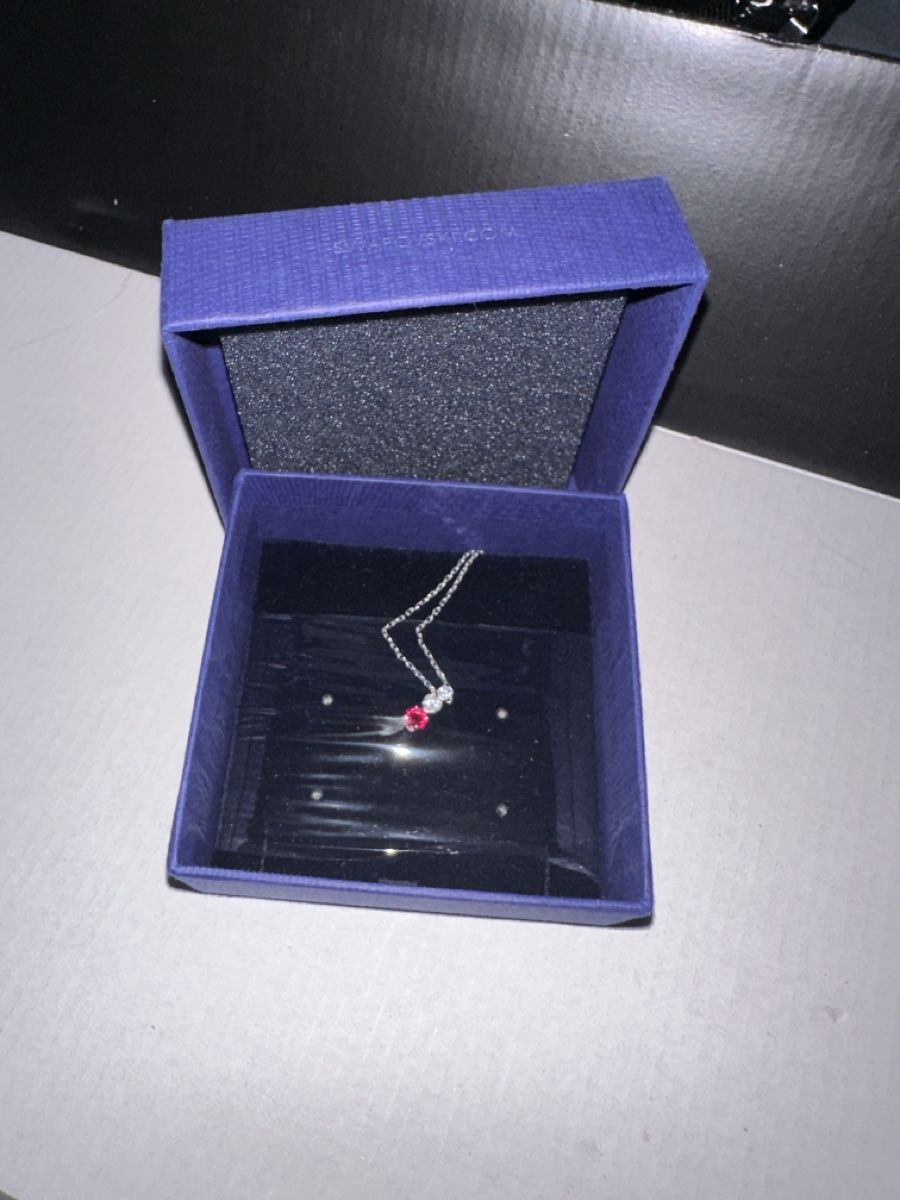 Catenine: Swarovski Kette mit Anhänger ovp  – Nuovo e nell'imballaggio originale da Egg b. Zürich venduto da polyana.sb