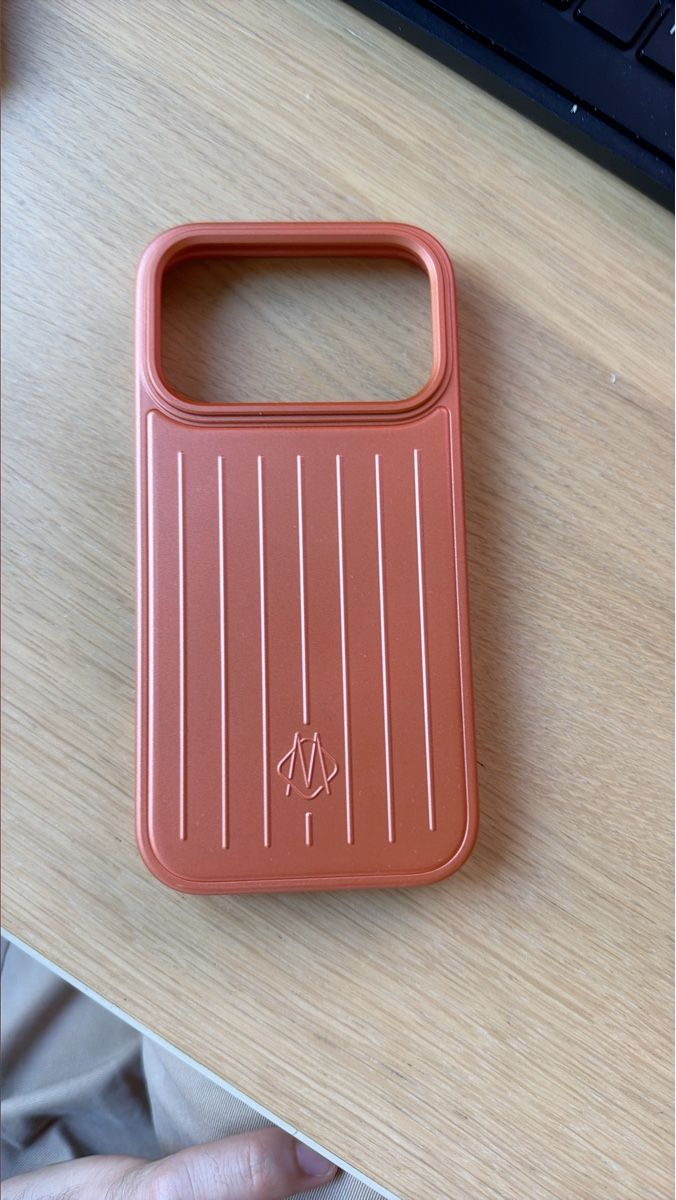 Apple Covers & Schutzfolien: iPhone cover orange ribbed new – Neu und originalverpackt aus Basel von 02m_jml2