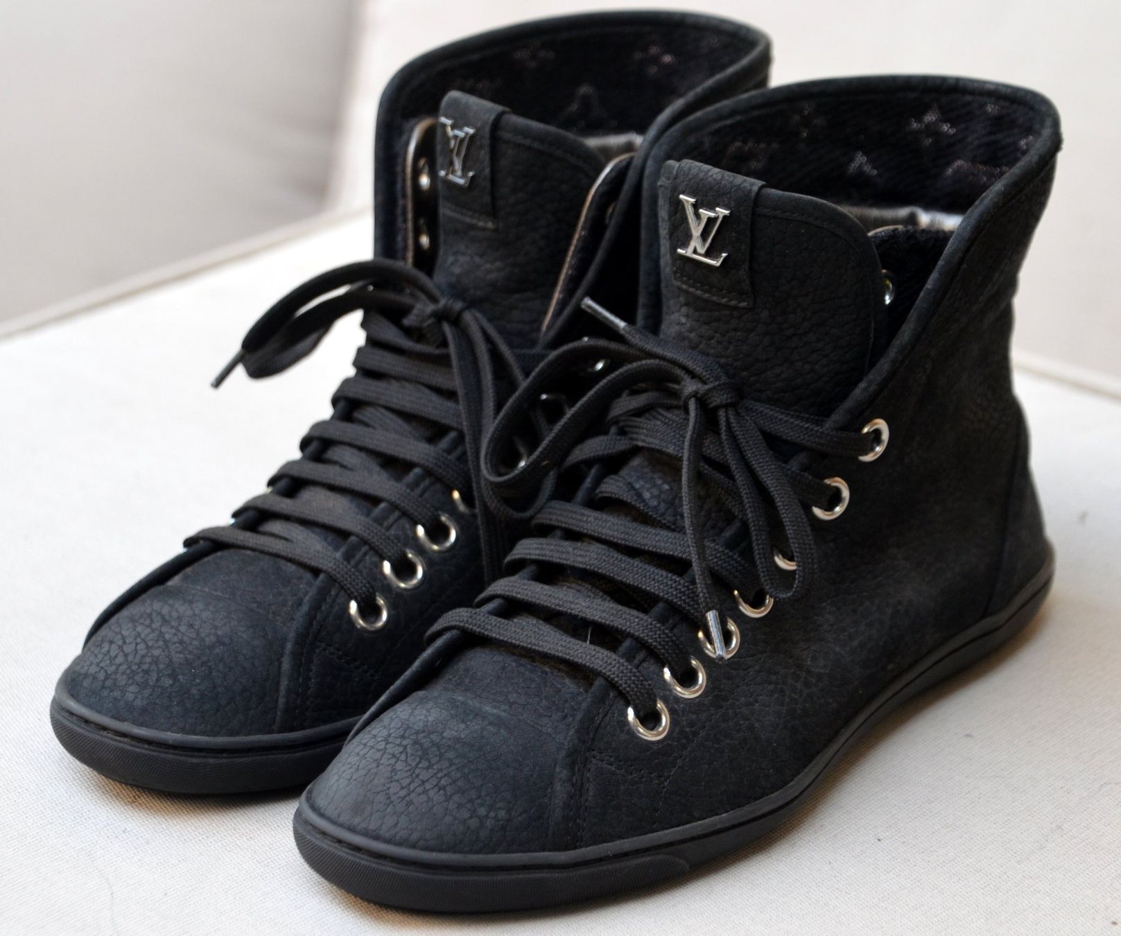 Louis Vuitton Scarpe da donna: Louis Vuitton Sneakers  .37 – Usato da Collonges venduto da Auganien