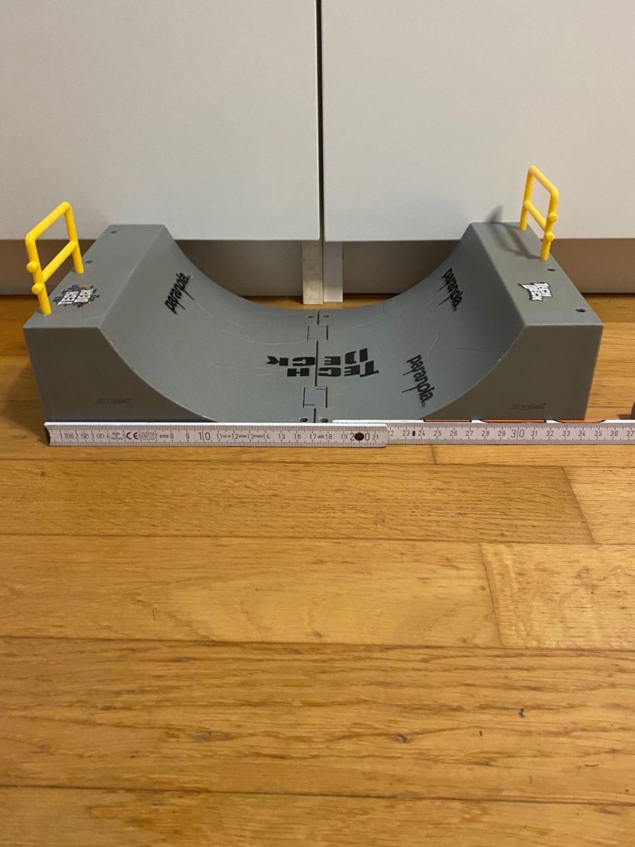 Giocattoli: Tech Deck Halfpipe Triple Set combo Ramp - für kleine Skater – Usato da Binningen venduto da sbs1979 1
