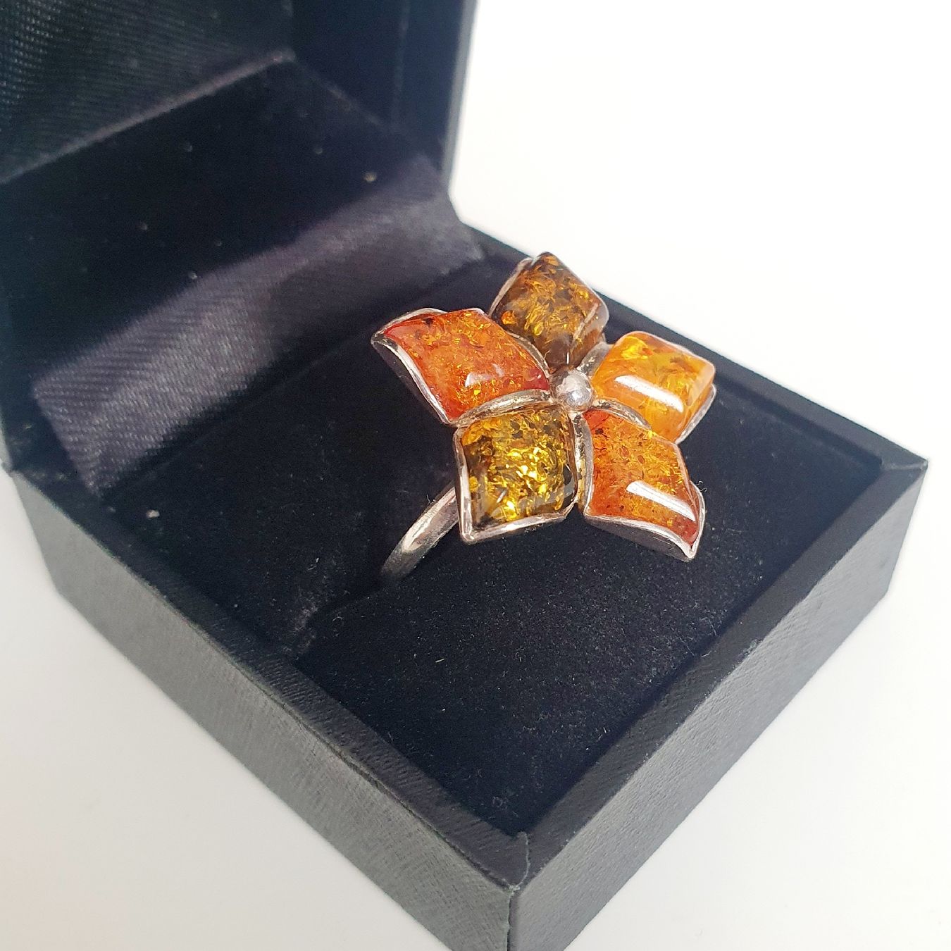 Anelli:  Bernstein-Ring in Form einer Blume in 925 silber gr 18,5 mm – Usato da Kreuzlingen venduto da Wunderkiste123 4
