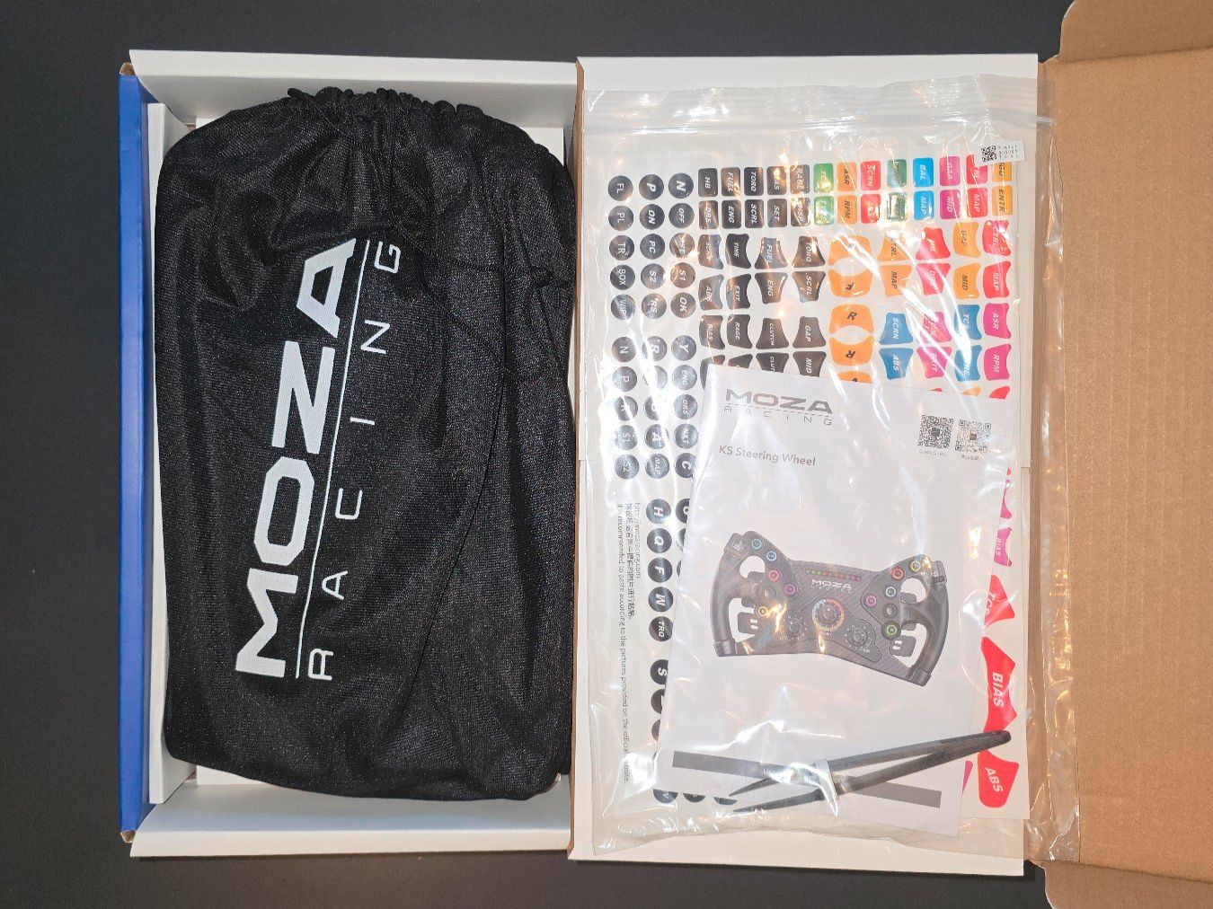 Moza Racing Manettes: Moza R9 V3 Wheelbase + Moza KS Steering Wheel – Neuf avec emballage d'origine à Bonstetten par Terjetm 1