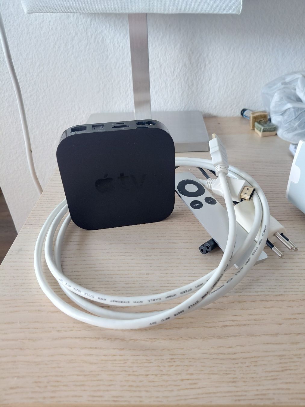 Apple Sistemi audio & multimediali: Apple TV 3rd Generation – Usato da Zürich venduto da NoahhaoN