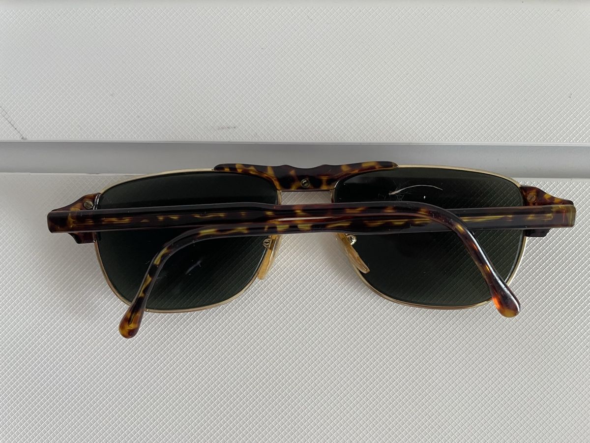 Occhiali & Lenti: Sonnenbrille – Usato da Münchenstein venduto da Kapris 1