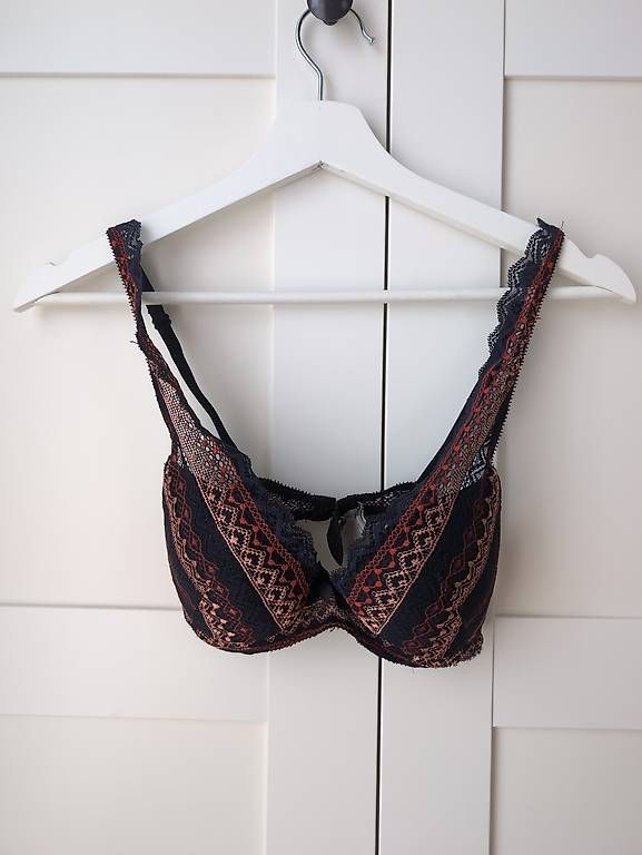 Altra biancheria intima: BH 75B von Etam – Usato da Alberswil venduto da __colafroeschli__