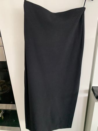 Jupe Strenesse Grösse 34,  mit Schlitz 53cm seitlich,