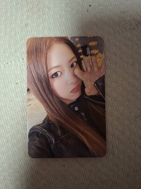 Albums: Yujin album pc  – D'occasion à Alikon par e_w_lt5y