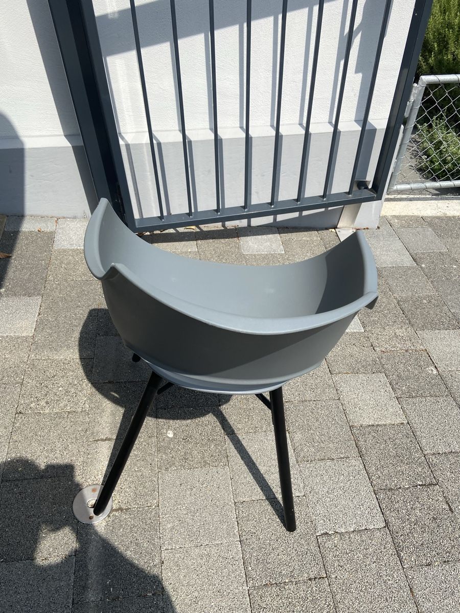 Chaises: graue Sesselstühle  – D'occasion à Dallenwil par ercrah 1