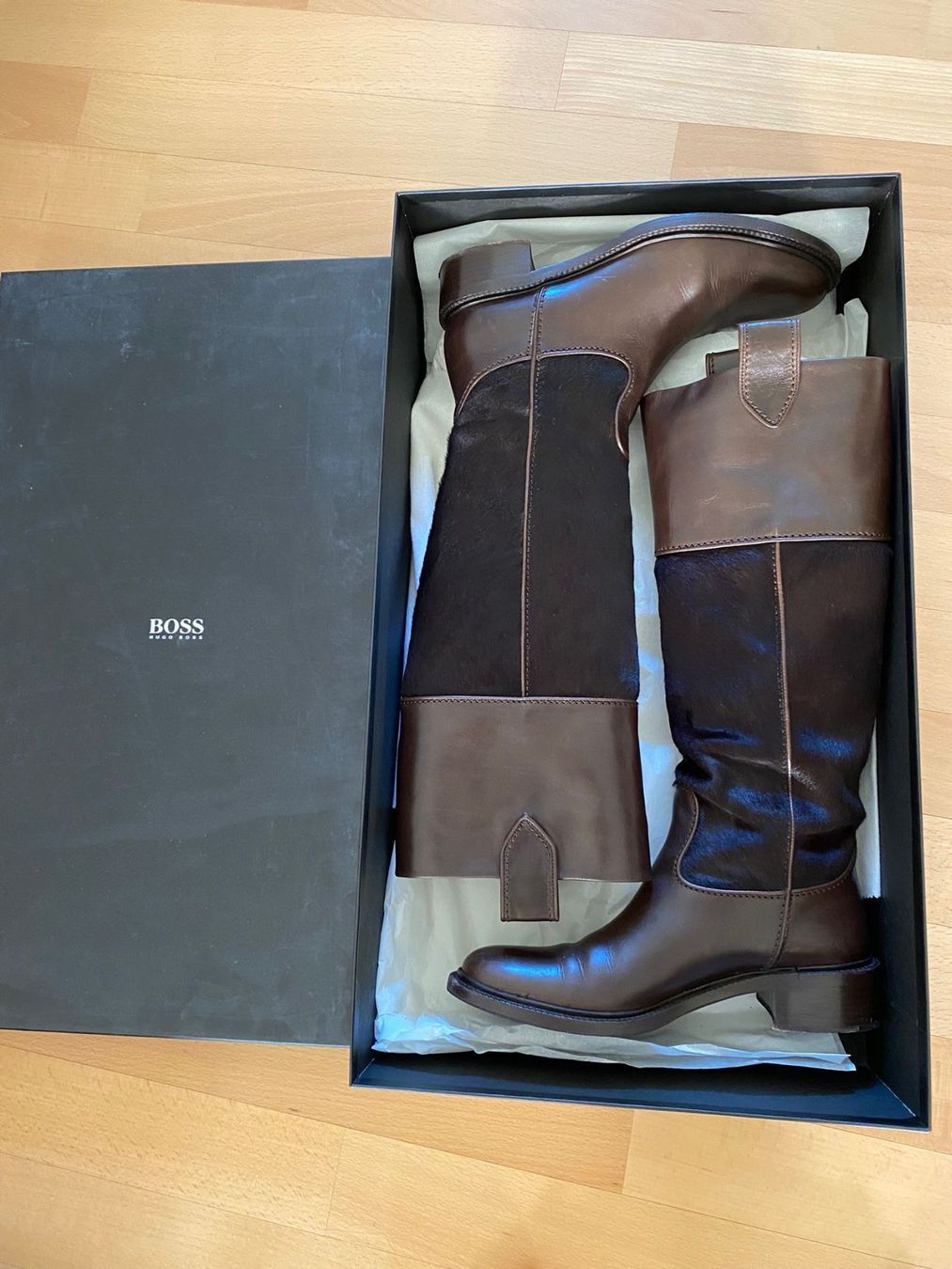 Hugo Boss Scarpe da donna: Hugo Boss stivali nr.36 – Usato da Novazzano venduto da ige_cwq5 2