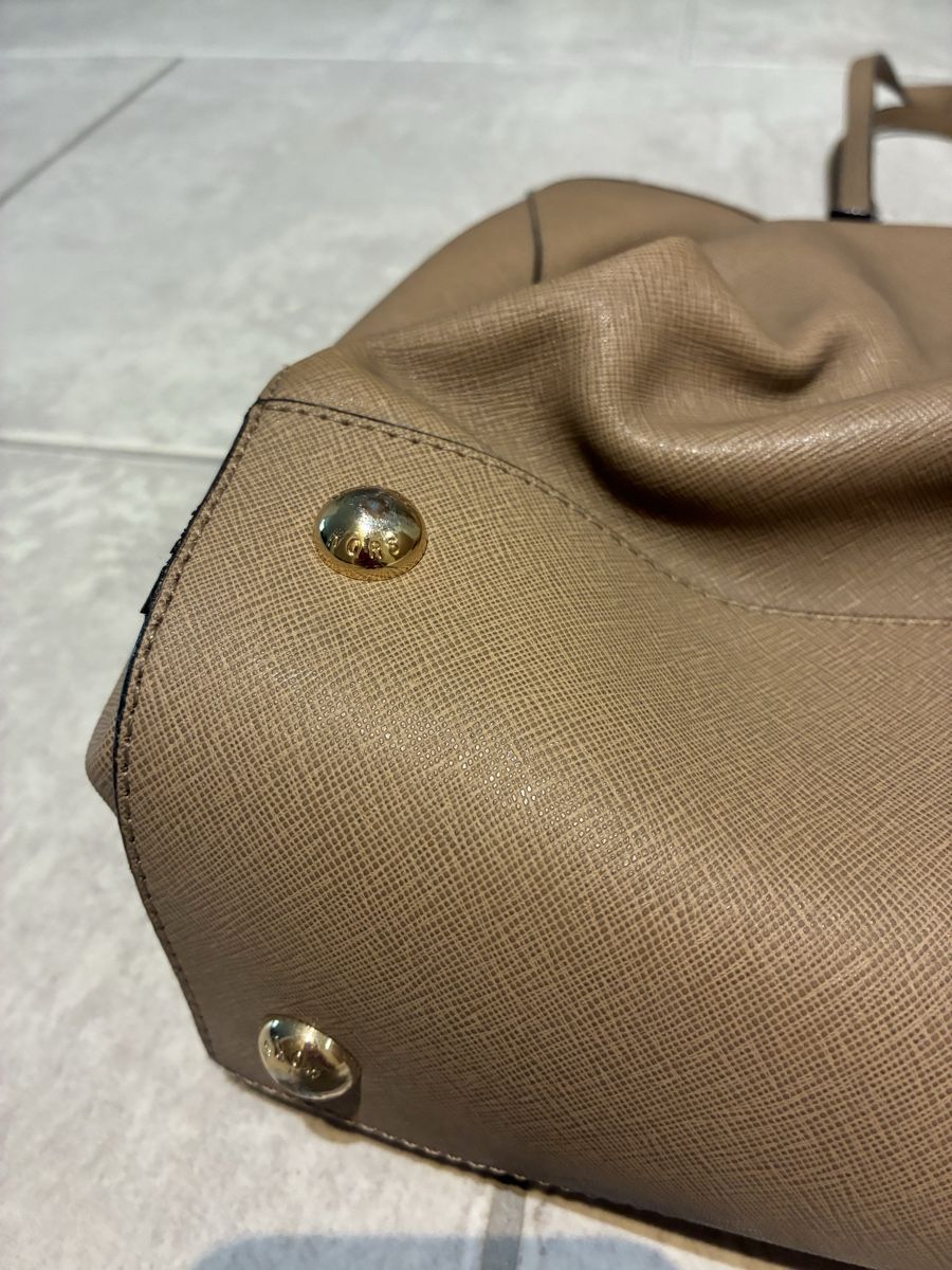 Michael Kors Sacs femmes: Michael Kors Handtasche Beige – D'occasion à Wallisellen par nici038 4