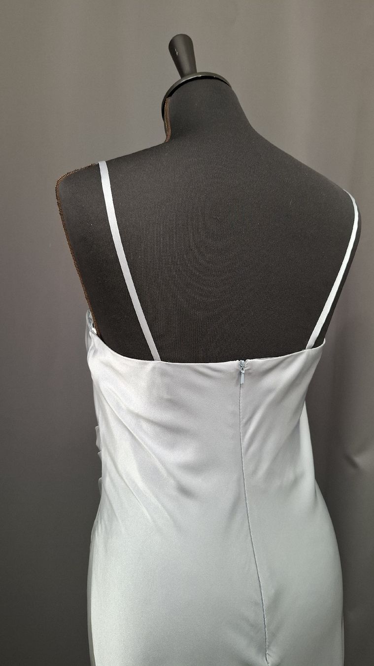 Robes: Abendkleid New – Neuf (Voir description) à Uster par VMT. 4