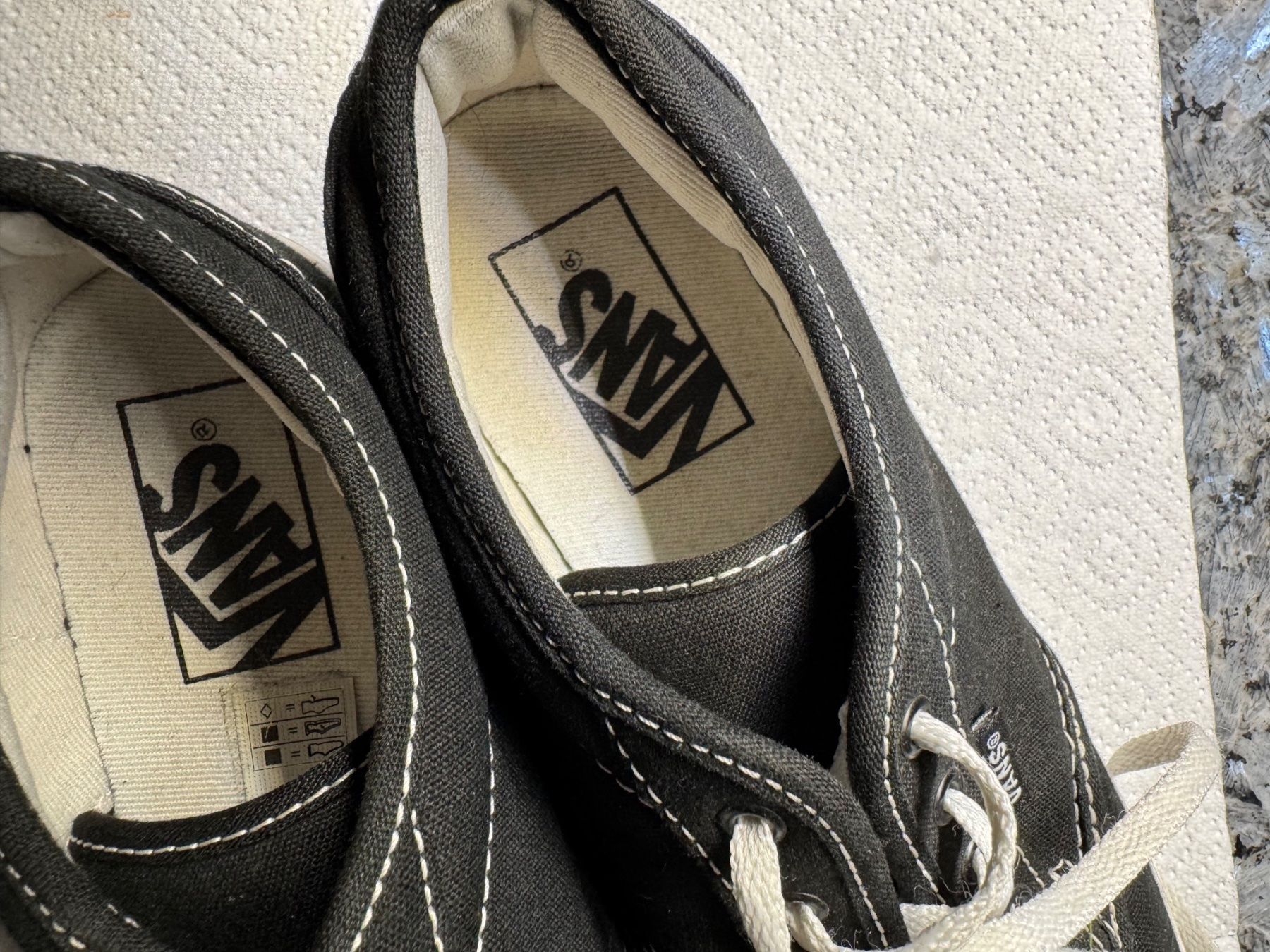 Vans Damenschuhe: Sneaker Vans Gr.37 – Gebraucht aus Bronschhofen von pgds 1