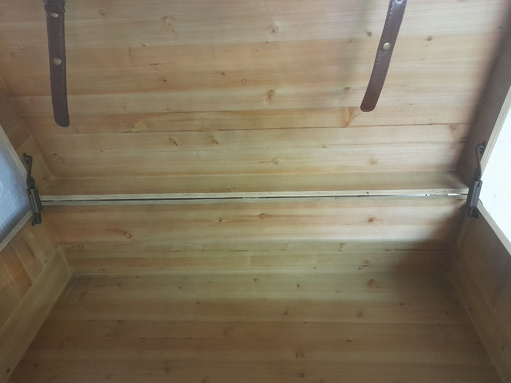 Cassapanche: Truhe aufklappbar Tannenholz – Usato da Glattbrugg venduto da B_B 3