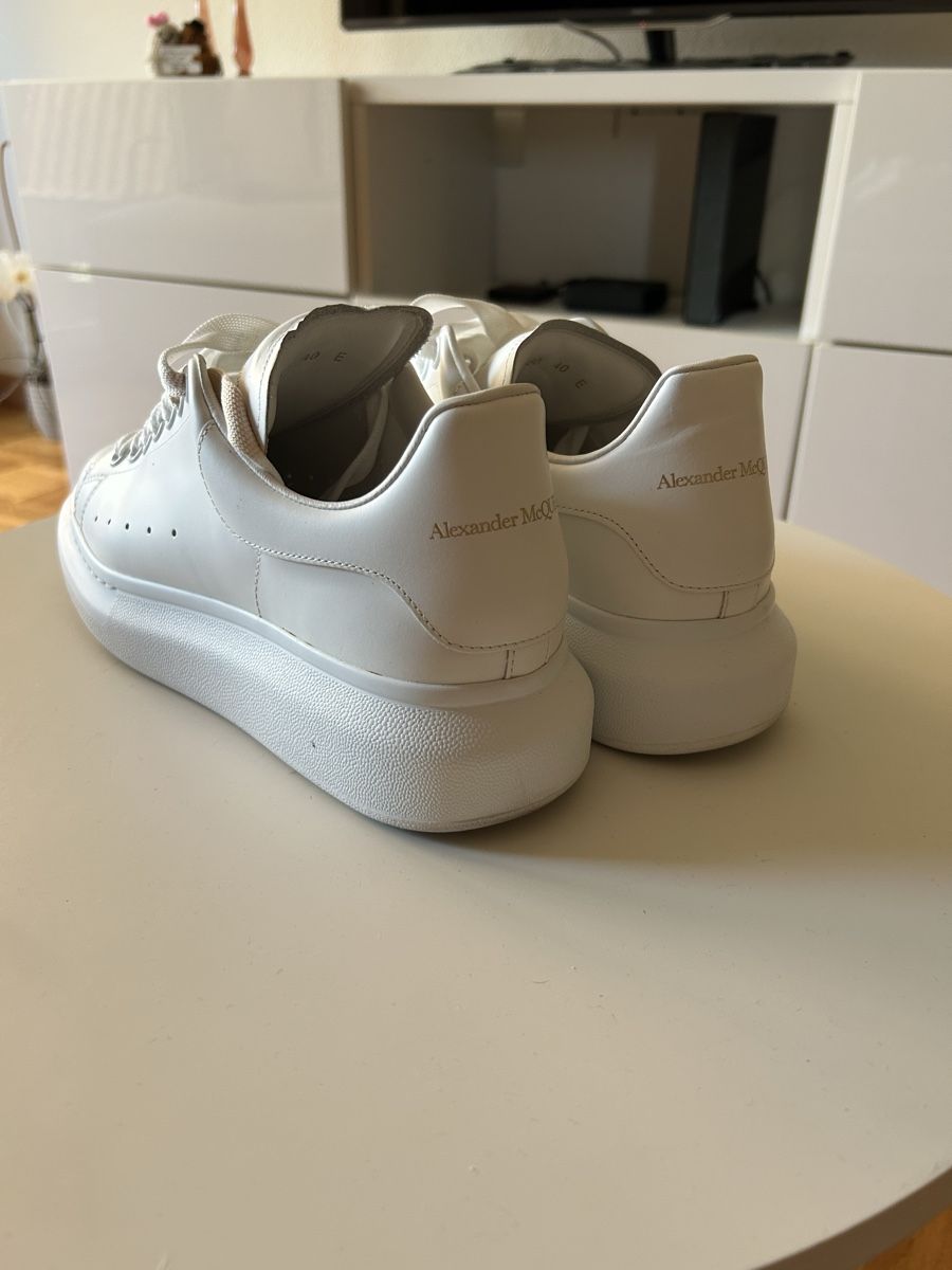 Alexander Mcqueen Scarpe da uomo: Chaussures Alexander McQueen en bon état  – Usato da Cugy VD venduto da sam_ydk6 1