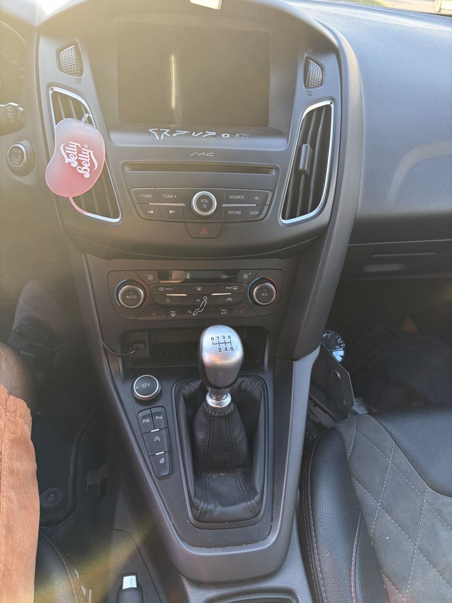 Ford Automobili: Ford Focus 1.5 Ecoboost – Usato da Chur venduto da ale_kw2v 8