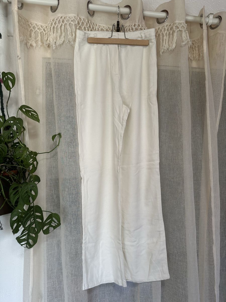 Brandy Melville Pantaloni: Pantalon Brandy Melville – Usato da Corgémont venduto da Chloesellsthings