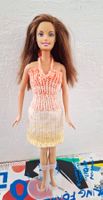 Barbie Kleid. Neu und handgestrickt.