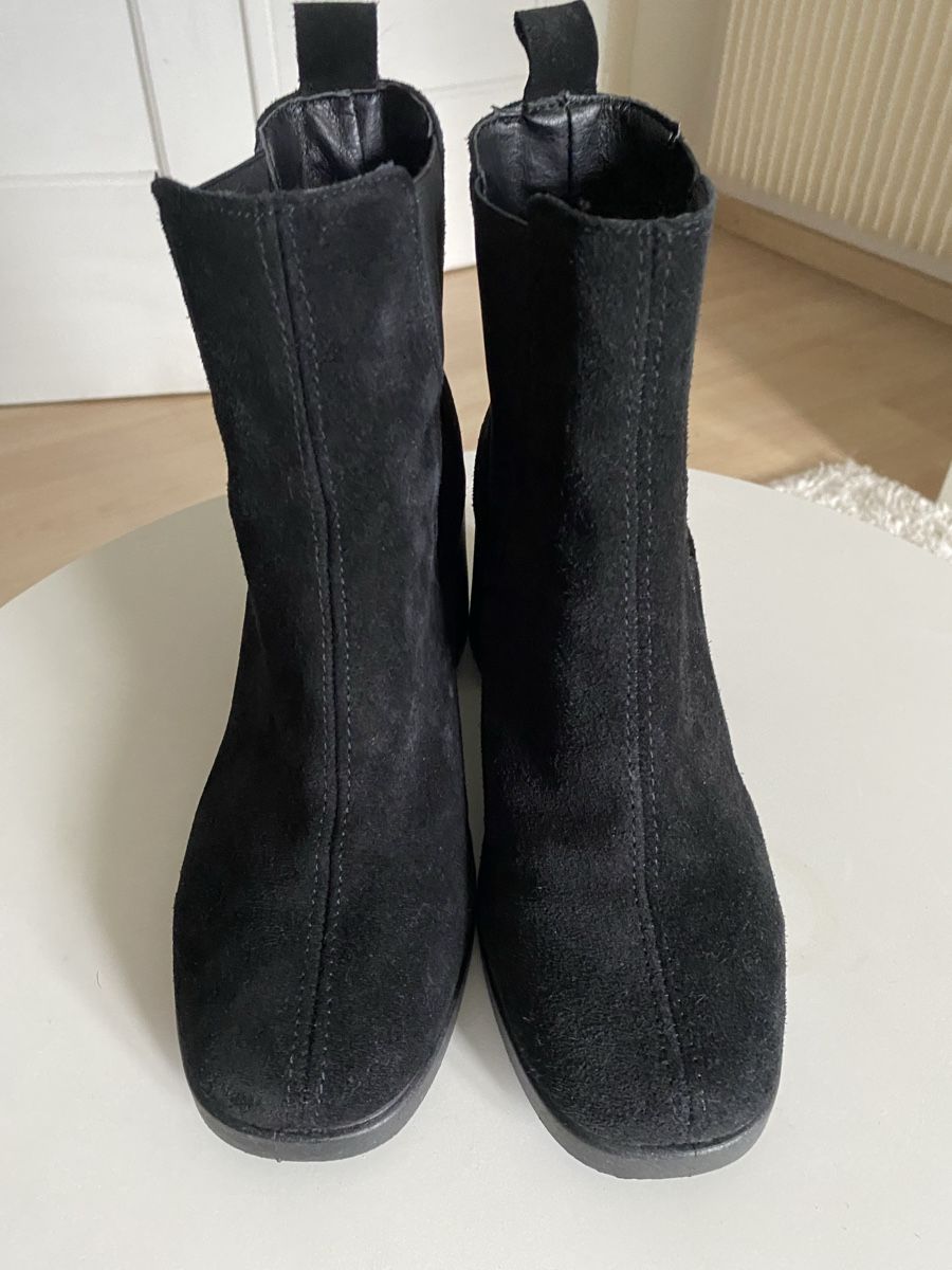 Scarpe da donna: Bottines OFFICE en suède noir, cuir, taille 38 – Nuovo (secondo la descrizione) da Vuippens venduto da ale_6gkb 5