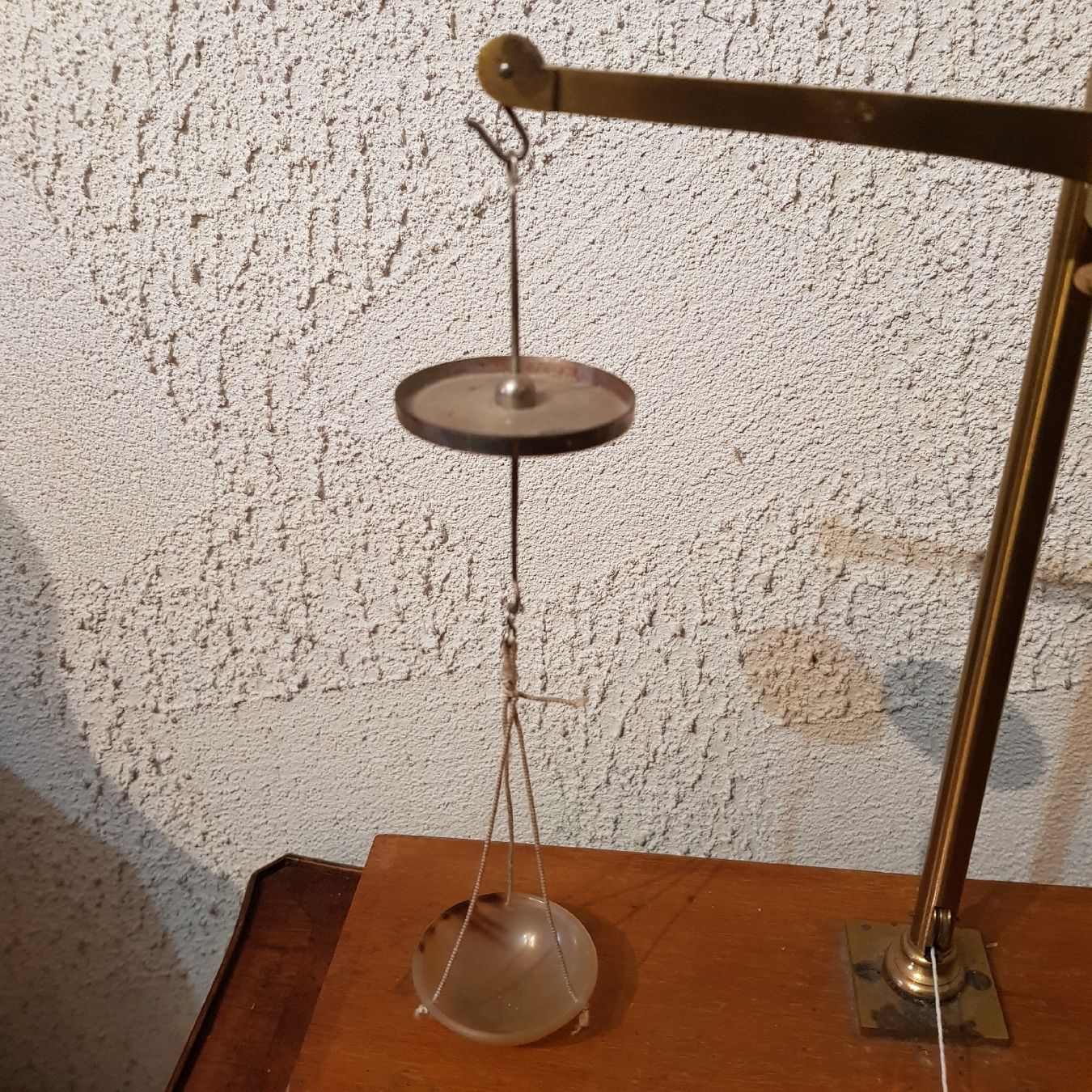 Waagen und Gewichte: balance de précision dans sa vitrine – Gebraucht aus Cortaillod von lemaurice01 3