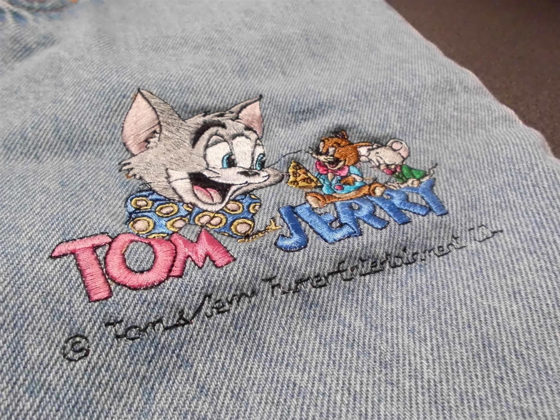Jeans: Jeans Grösse M, emmanuel, Tom und Jerry – D'occasion à Zürich par abraxas1291 1
