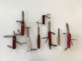 8 Couteaux suisses anciens de collection-Offre groupée