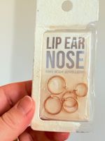 Lot de piercings - Lèvre, oreille, nez - Neufs!