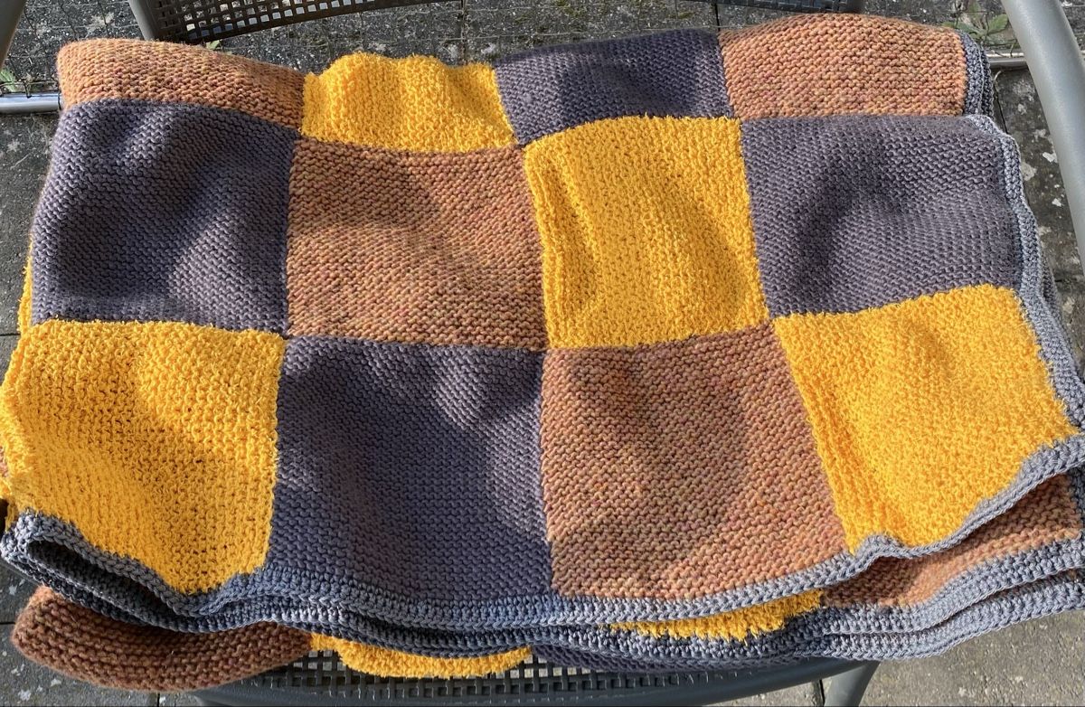 Coperte: Wunderschöne Plätzlidecke / Patchworkdecke, selbstgestrickt – Nuovo e nell'imballaggio originale da Dietlikon venduto da Sa_Biene 5