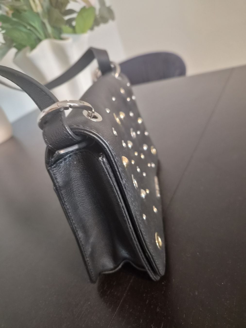 Karl Lagerfeld Taschen für Damen: Karl Lagerfeld Tasche schwarz – Gebraucht aus Reinach BL von Daria_Sarina 1