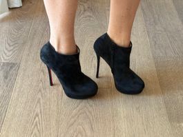 Christian Louboutin Stiefeletten, schwarz, Gr. 38