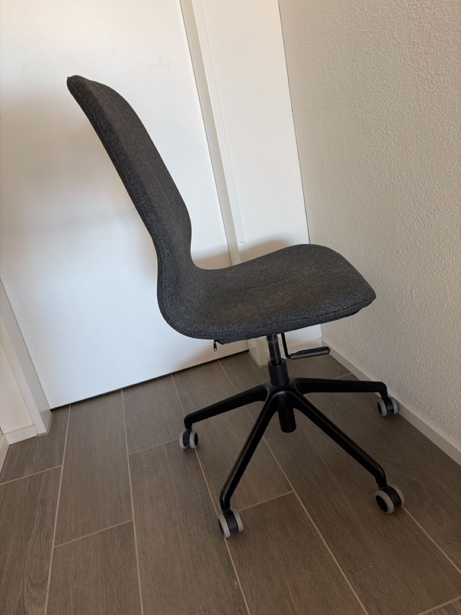 Ikea Chaises: Bürostuhl Stoff grau – D'occasion à Dietlikon par car_t7pd