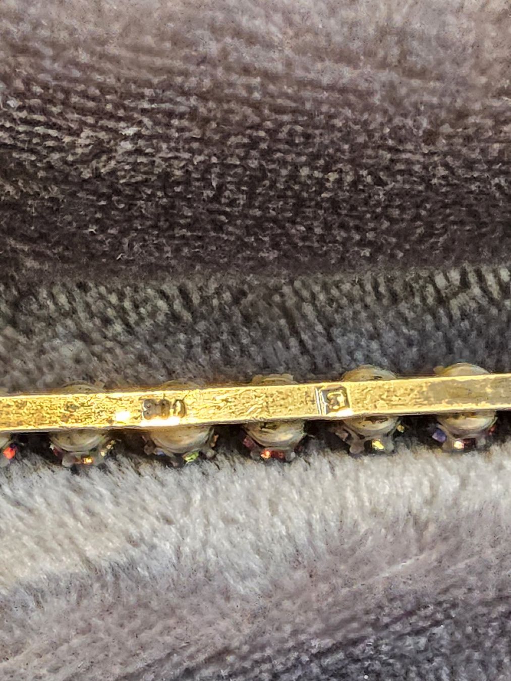Spille & Fermagli: Vintage Silber Brosche mit Rheinkiesel Irisglas Kristallen – Usato da Zürich venduto da gutsan 3