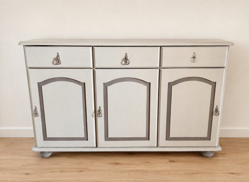 Cassettiere: Charmantes Landhaus-Sideboard mit viel Stauraum – Usato da Walzenhausen venduto da Jana013 1