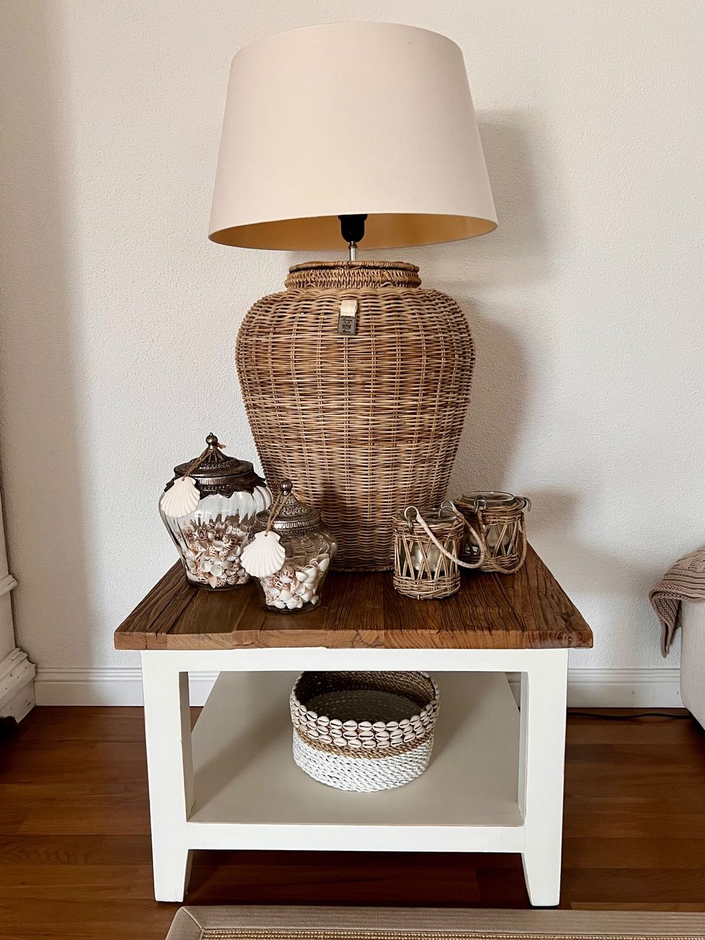Tables: Salon- oder Club-Tisch aus Holz – D'occasion à Buchrain par ARNA1102