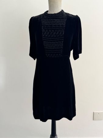 Maje Samtkleid Grösse 3