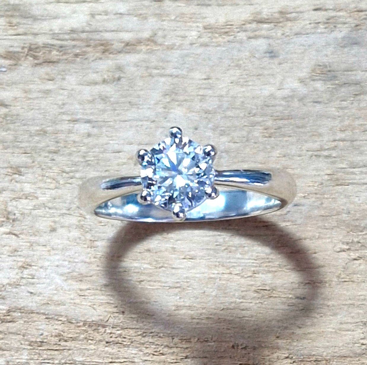 Anelli: Moissanite Solitaire Ring Silber 925 – Nuovo e nell'imballaggio originale da Zürich venduto da GOS08 2