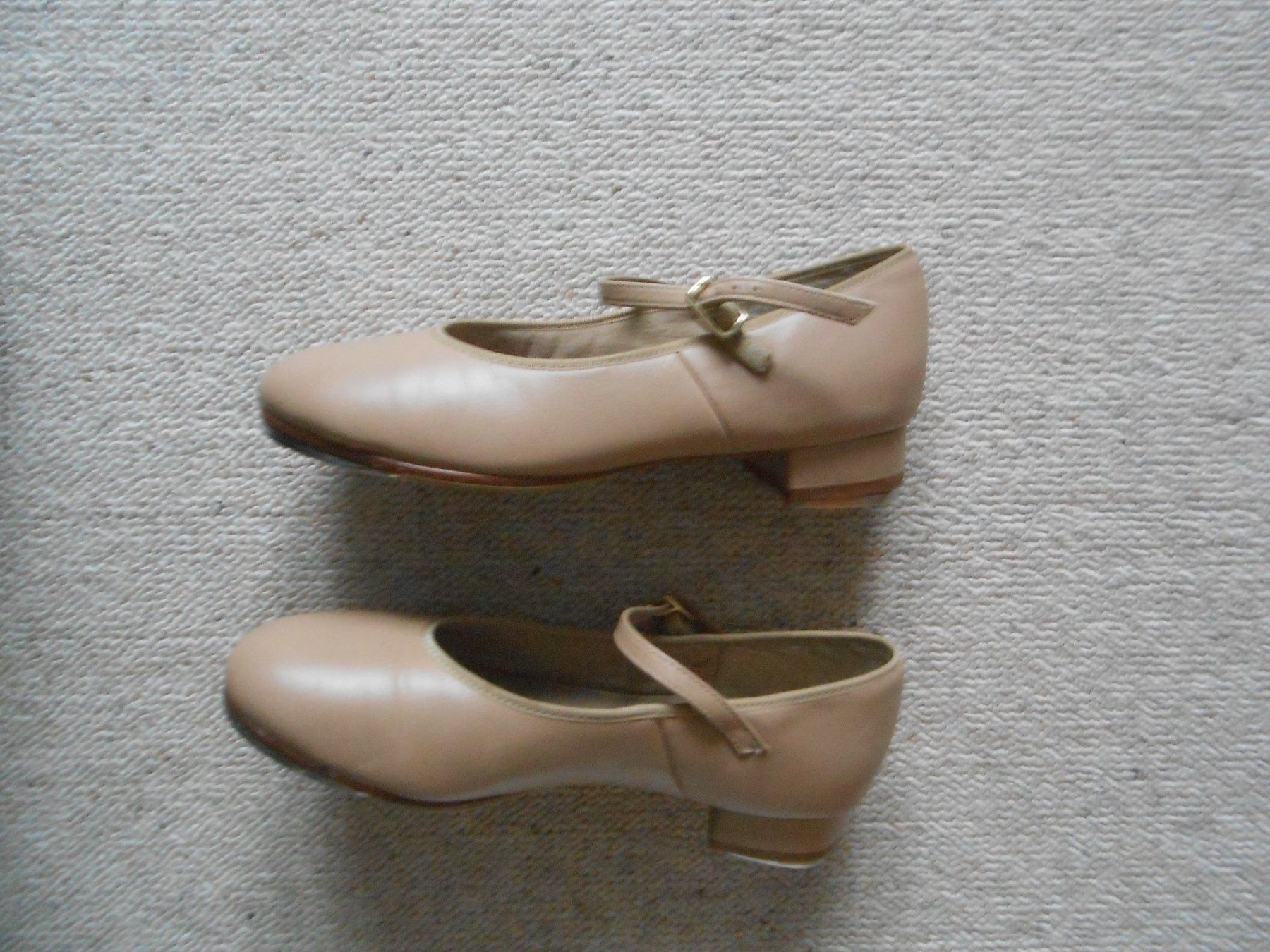 Scarpe da donna: Steppschuhe (Tanzen) – Usato da Kilchberg ZH venduto da Glueckstreffer 1