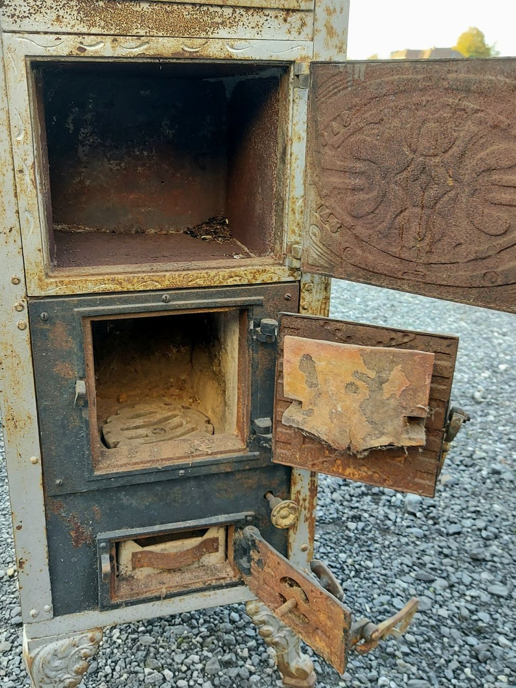 Sonstiges antikes Mobiliar: Ofen Antik – Gebraucht aus Siebnen von Mark_SZ 2