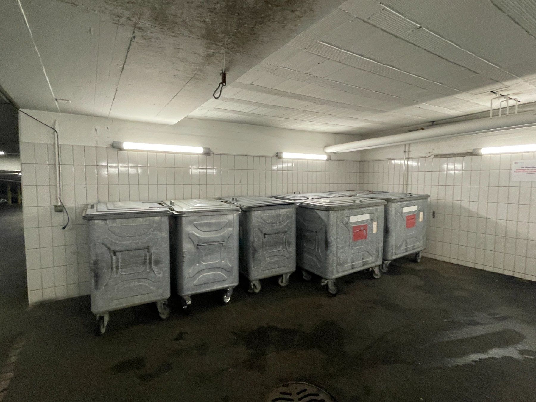Altro per Ufficio & Commercio: Stahlcontainer 800l – Usato da Rüti ZH venduto da Sandiego96