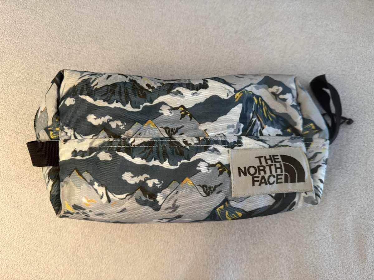 North Face Custodie per cosmetici: THE NORTH FACE 🩵 Necessaire – Nuovo (secondo la descrizione) da Bern venduto da Prelovedbyk